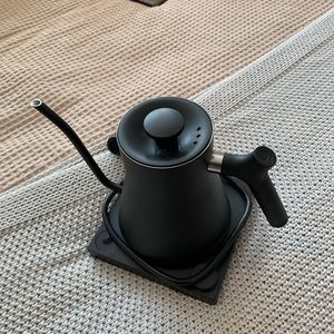 FELLOW • Stag pour over kettle black